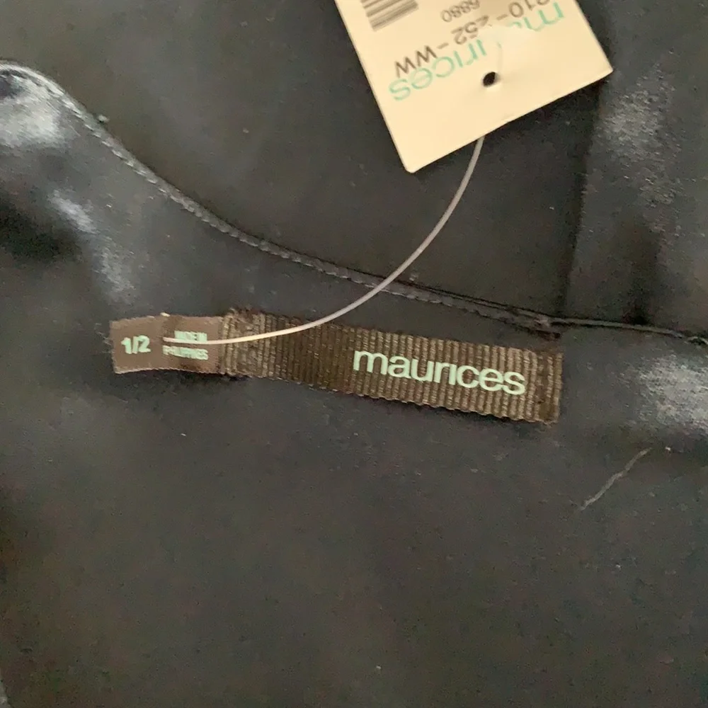MAURICES Satinee Navy Pleated Scoop Neck Fitted Sheath Dress Size 1/2